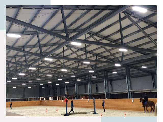 Строительство конных манежей от 613 руб в Череповец